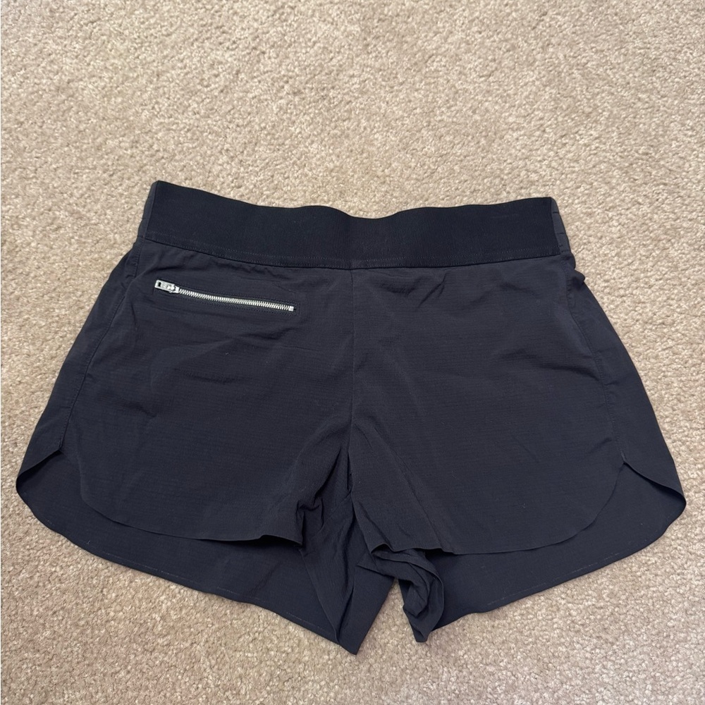 Athleta athletic golf tennis Black Women's Shorts zipper pocket size 4